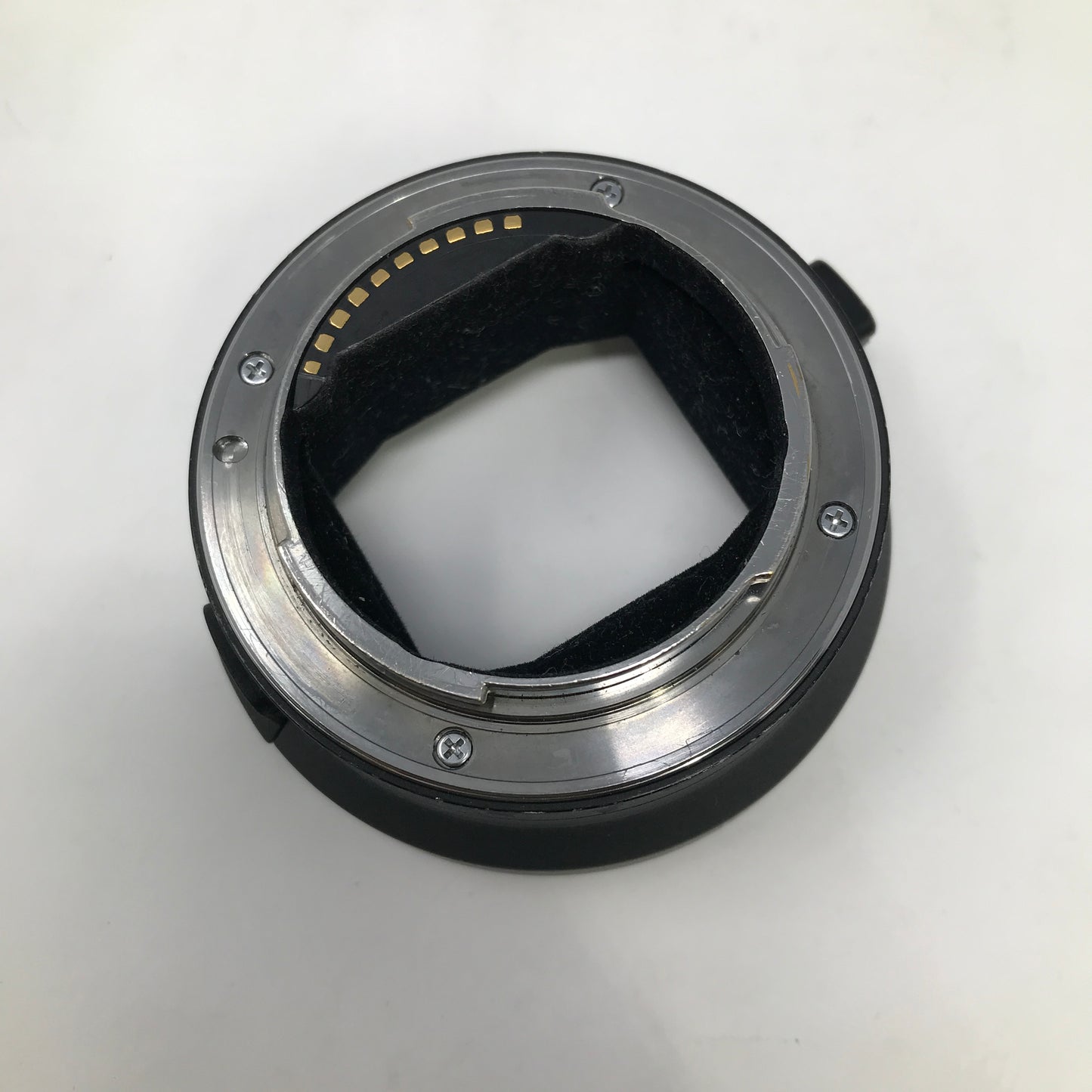 Sigma Mount Converter MC-11