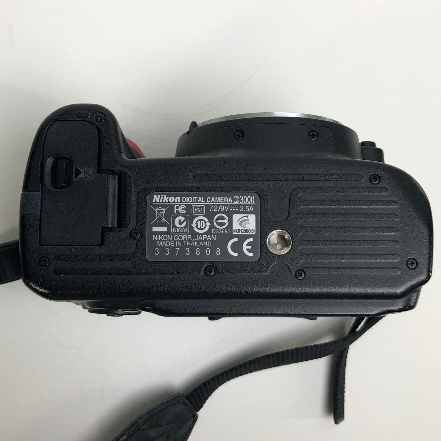 Nikon D3000 10.2MP Digital SLR DSLR Camera