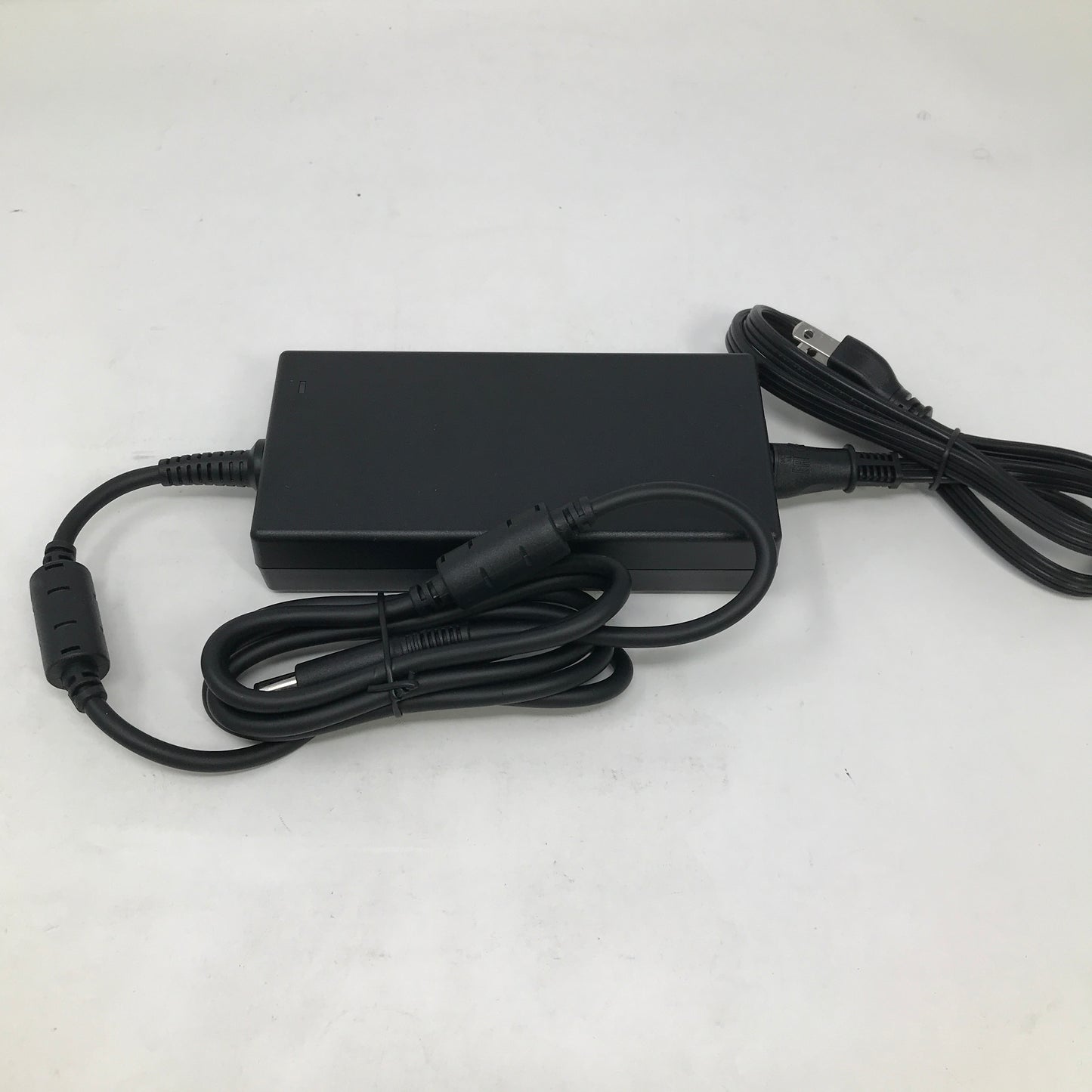 Dell WD22TB4 Thunderbolt Docking Station K20A