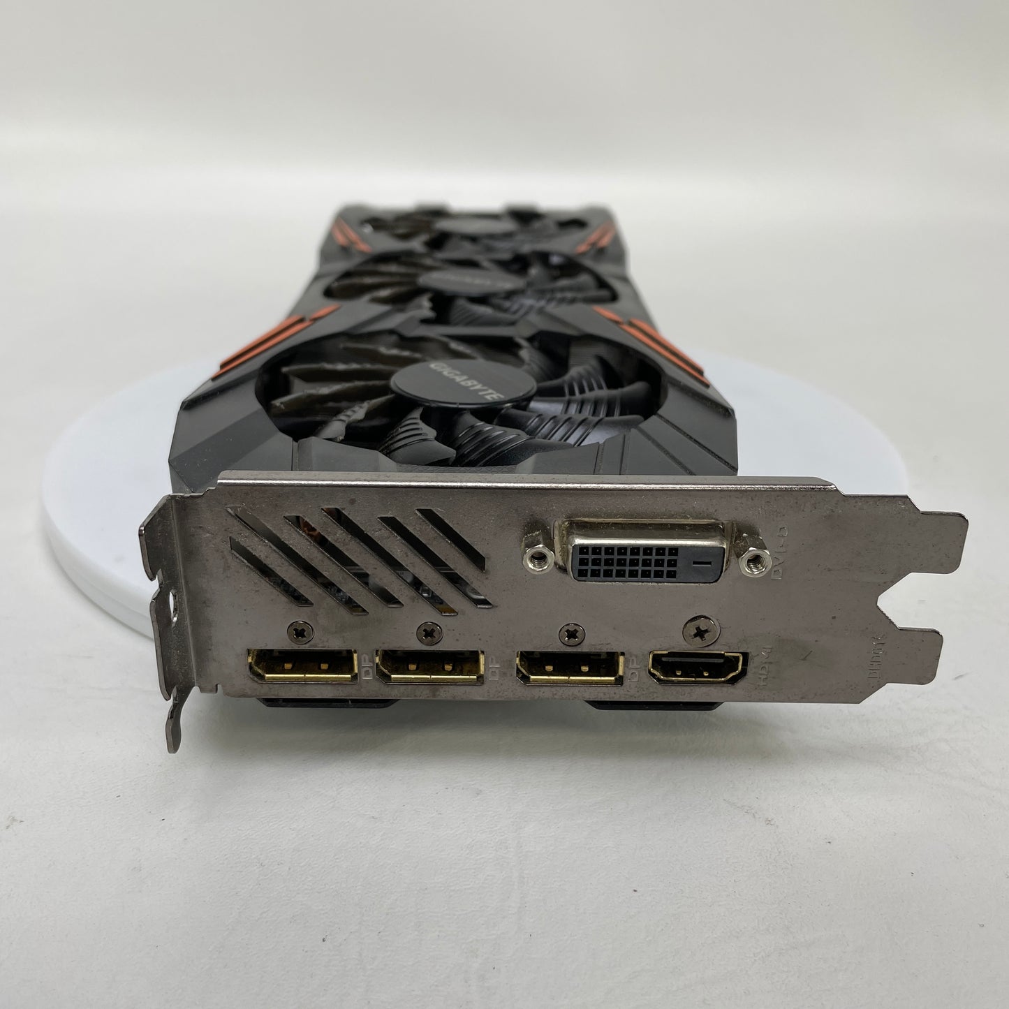 NVIDIA GeForce GTX 1070 8GB GDDR5 Graphics Card GV-N1070G1 GAMING-8GD