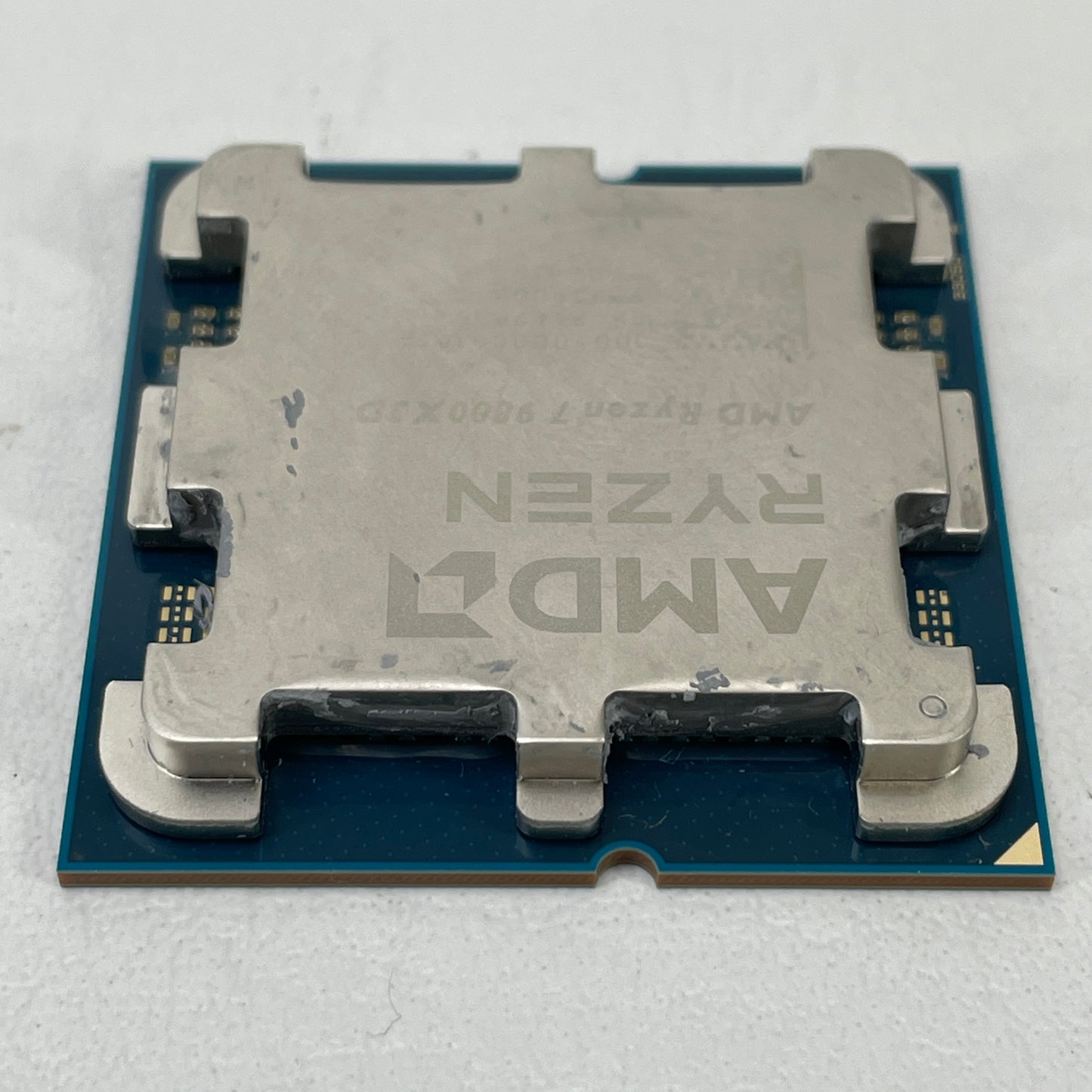 AMD Ryzen 7 9800X3D 4.70GHz 8 Core 100-000001084 16 Thread AM5