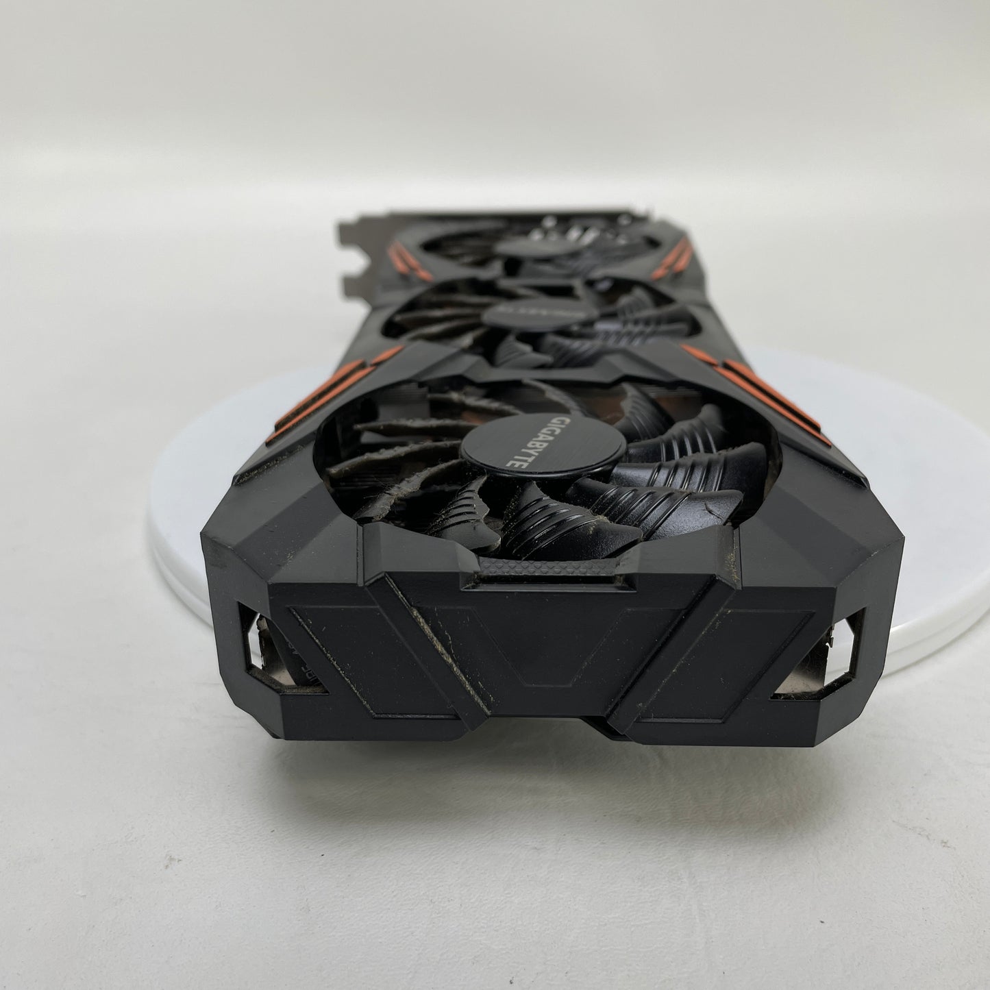 NVIDIA GeForce GTX 1070 8GB GDDR5 Graphics Card GV-N1070G1 GAMING-8GD