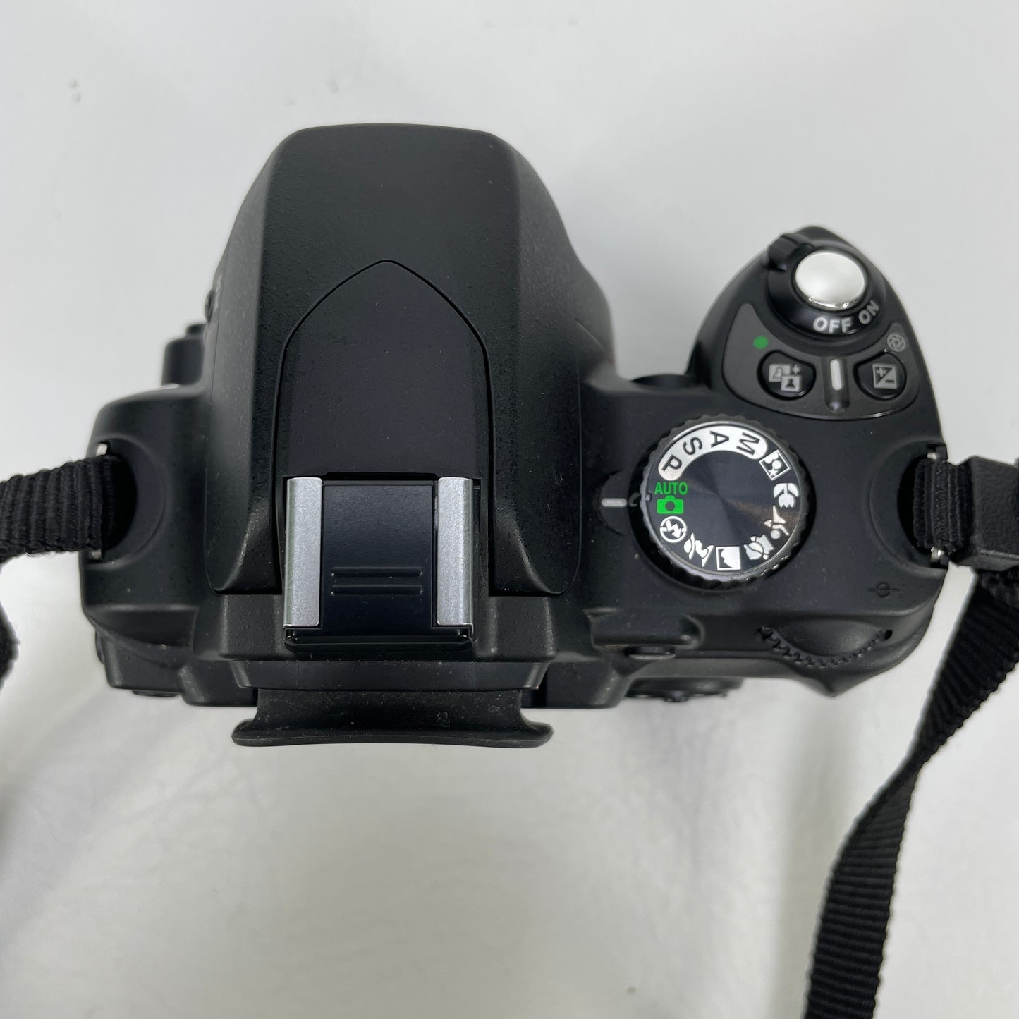 Nikon D60 10.2MP DSLR Camera