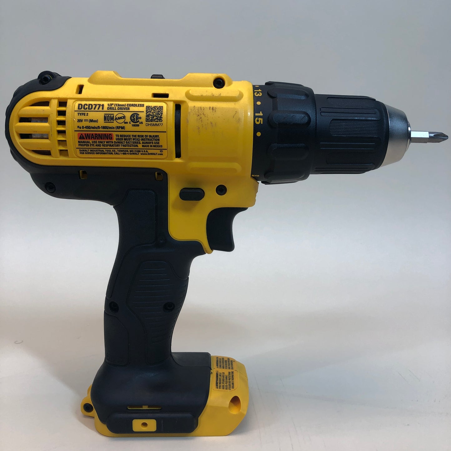 DeWalt DCD771 20V MAX 1/2" (13mm) Cordless Drill Driver