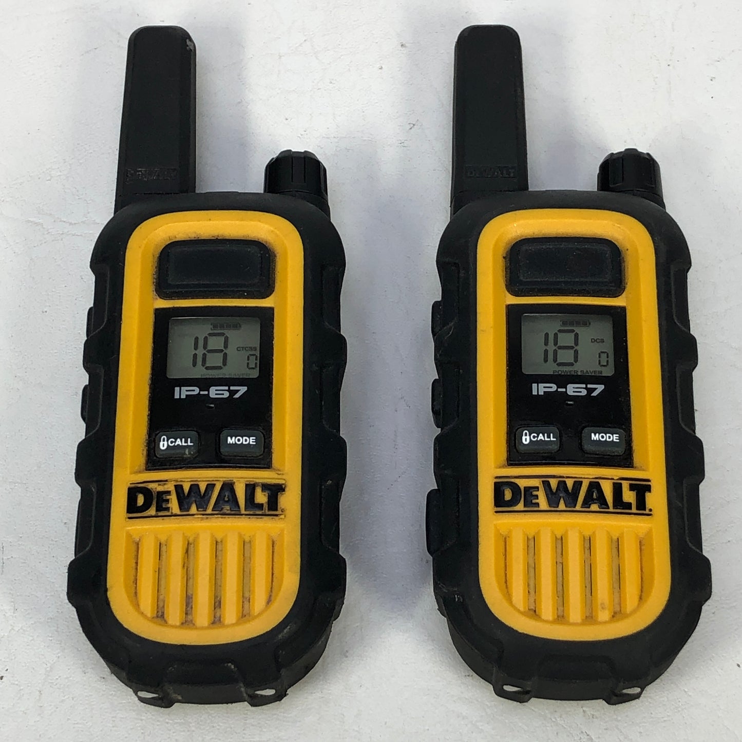 Dewalt Heavy Duty IP67 Waterproof Two-Way Radios Walkie Talkies Pair w/ Charger