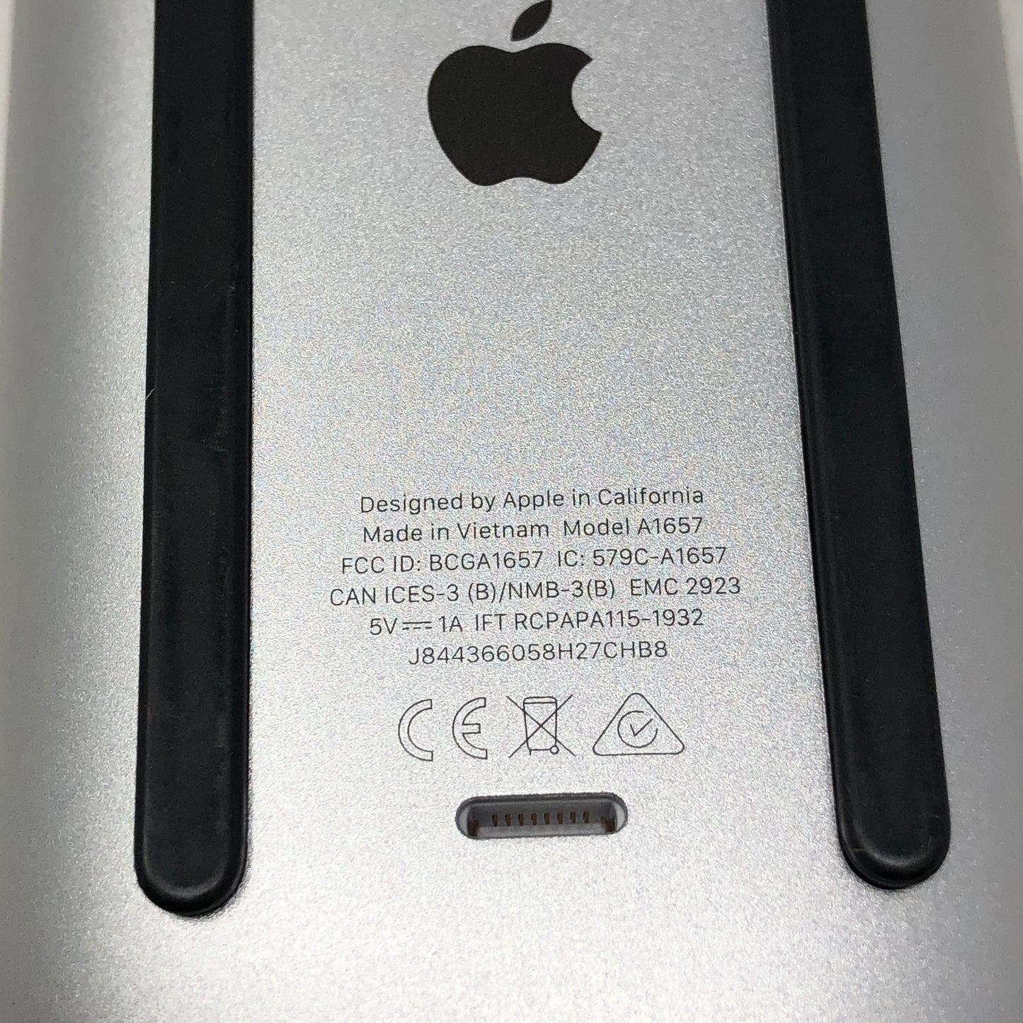 Apple Magic Mouse 2 A1657 Black Wireless Bluetooth Rechargeable Multi-Touch