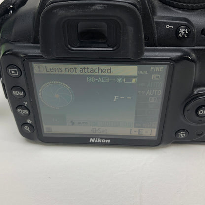 Nikon D3000 10.2MP Digital SLR DSLR Camera
