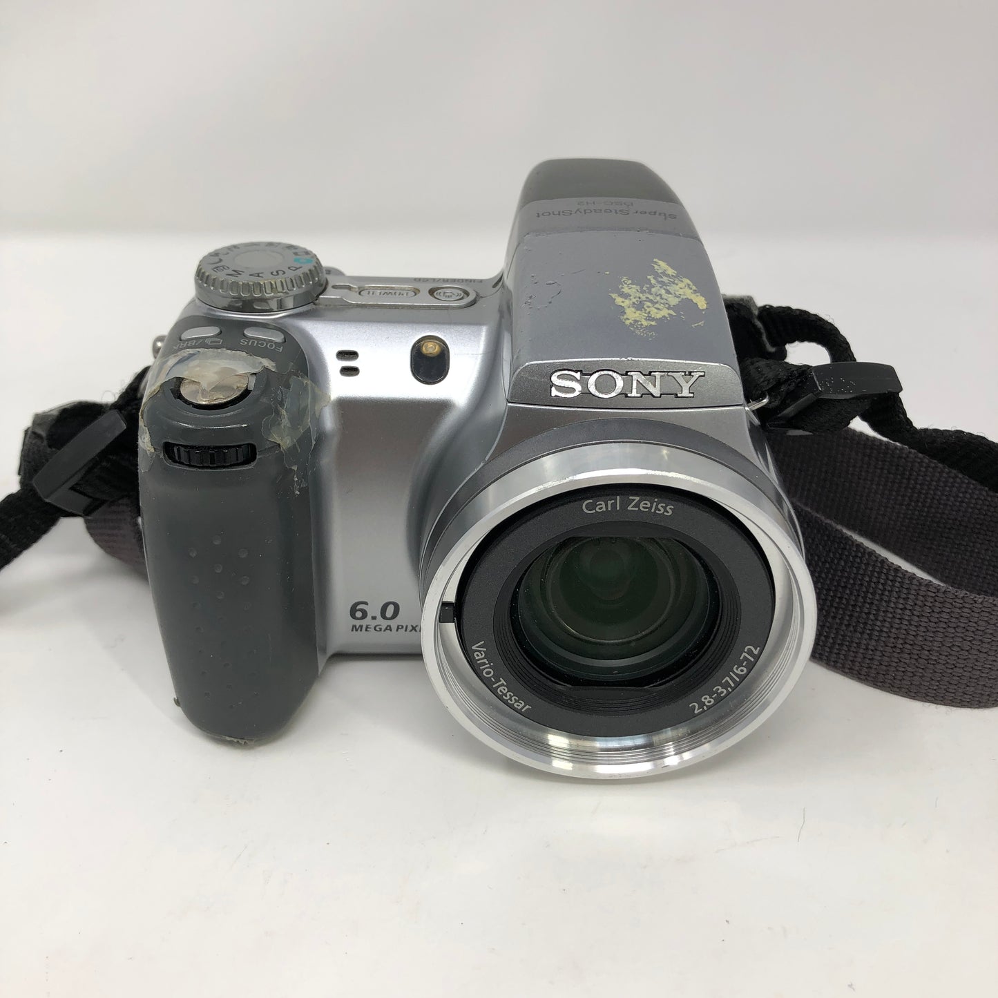 Sony Super SteadyShot DSC-H2 6.0MP Compact Digital Camera
