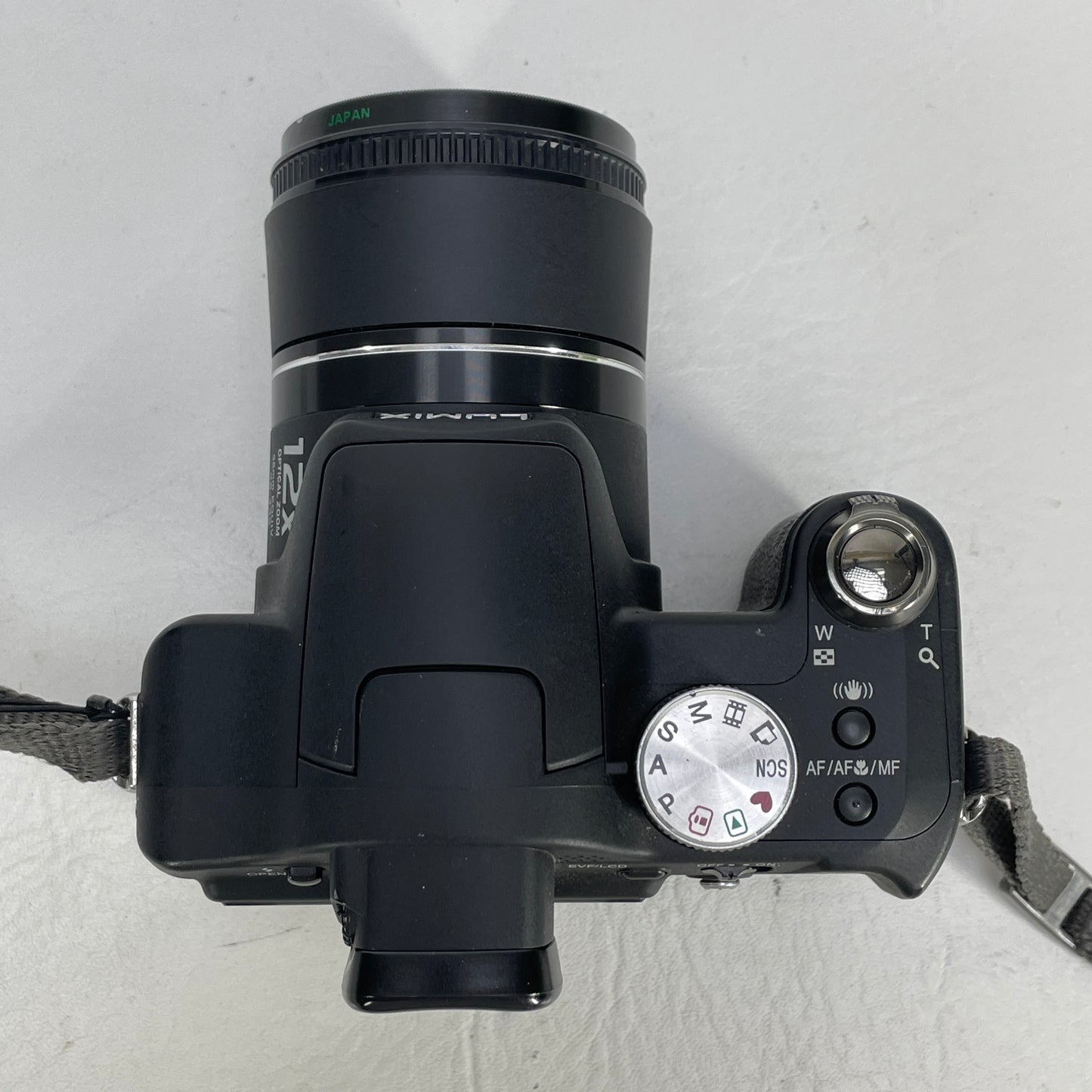 Panasonic Lumix DMC-FZ8 DMC-FZ8 7.2MP Digital Camera