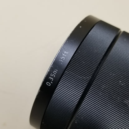 Sony f/4 16-70 For Sony E-Mount