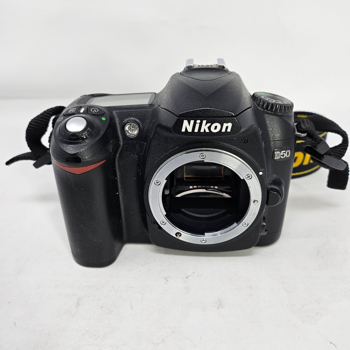 Nikon D50 6.1MP Digital SLR DSLR Camera