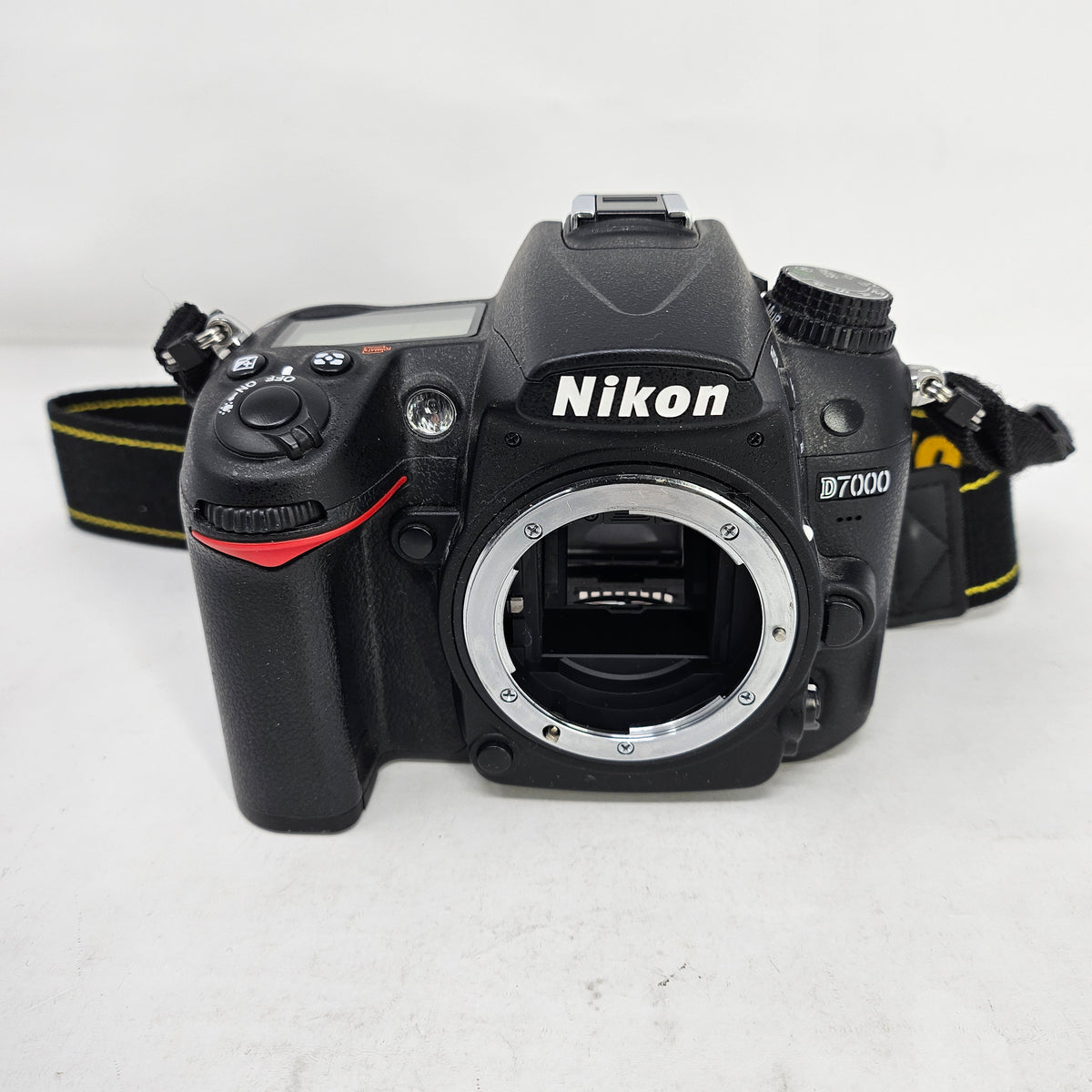 Nikon D7000 16.2 MP Digital SLR DSLR Camera Black