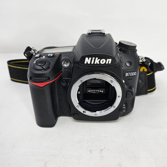 Nikon D7000 16.2 MP Digital SLR DSLR Camera Black