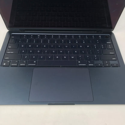2022 Apple MacBook Air 13.6" M2 8C GPU 3.5GHz 16GB RAM 256GB SSD A2681