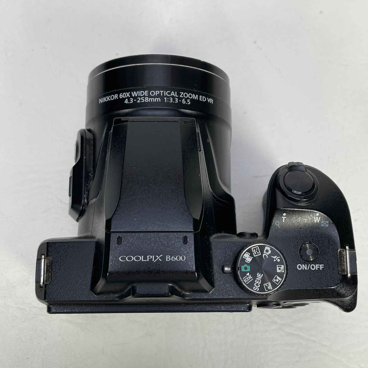 Nikon COOLPIX B600 16.0MP Digital Camera