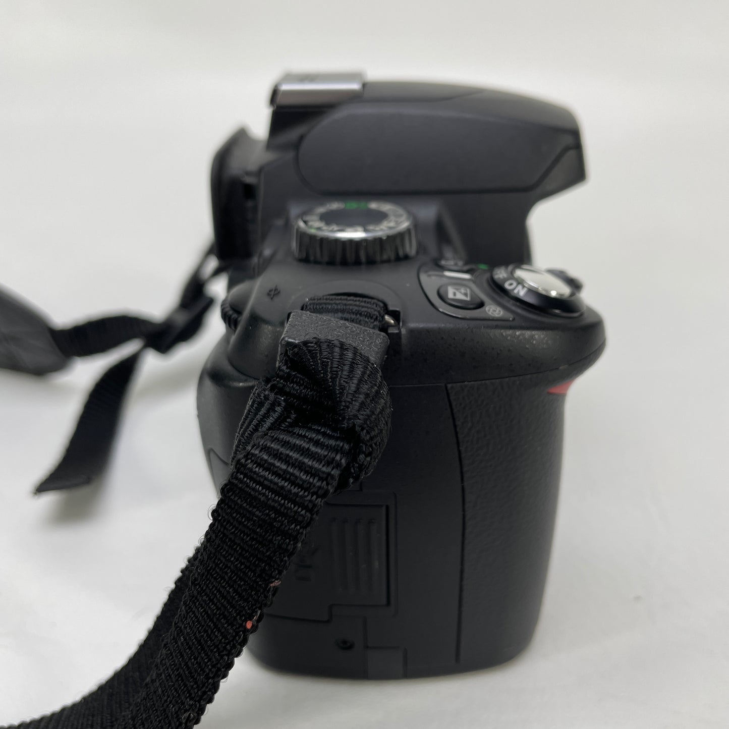 Nikon D60 10.2MP DSLR Camera