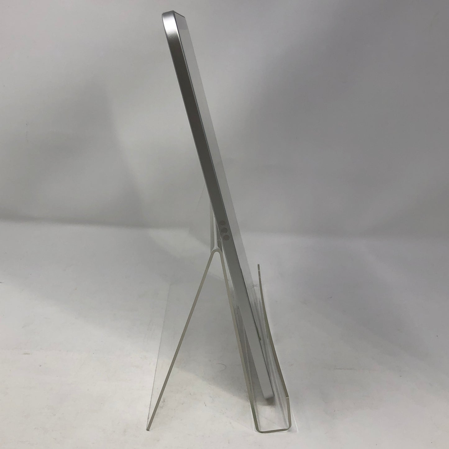 WiFi Only Apple iPad 10th Gen 64GB SILVER MPQ03LL/A