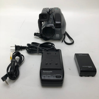 Broken Panasonic Palmcorder Palmcorder VHS-C Camcorder PV-L501D READ