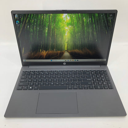 HP Laptop 255 G10 15.6" Ryzen 7 7730U 2.0GHz 32GB RAM 1TB SSD