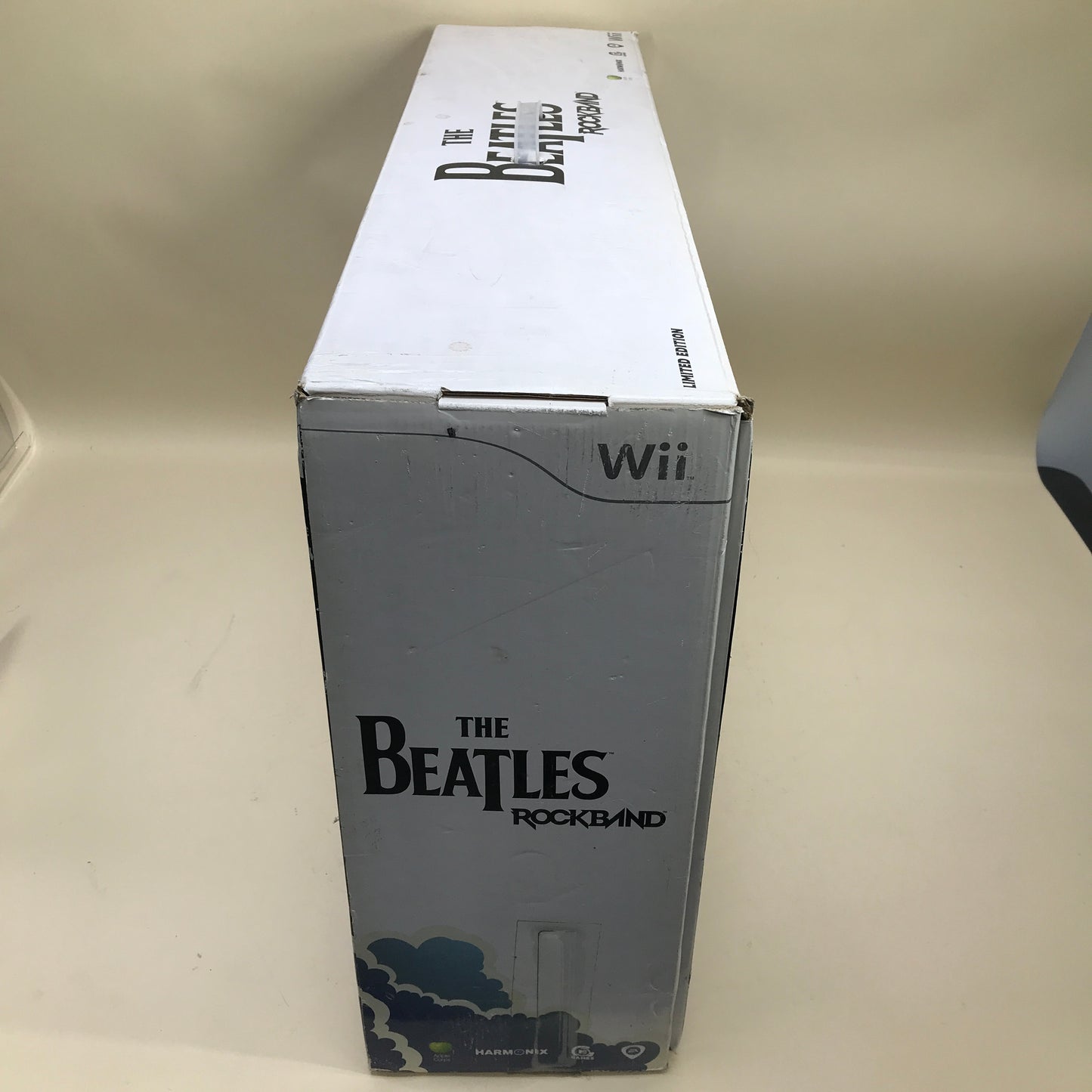 New The Beatles: Rock Band [Limited Edition] (Nintendo Wii, 2009)