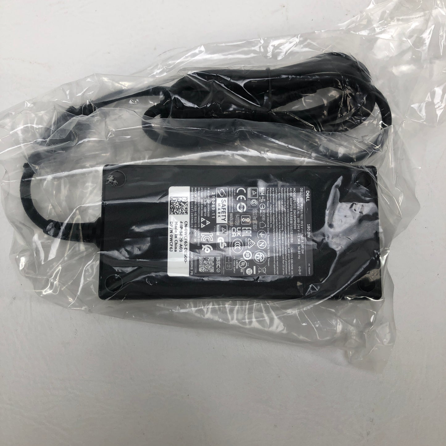 New Dell WD22TB4 Thunderbolt Docking Station Docking Station K20A001