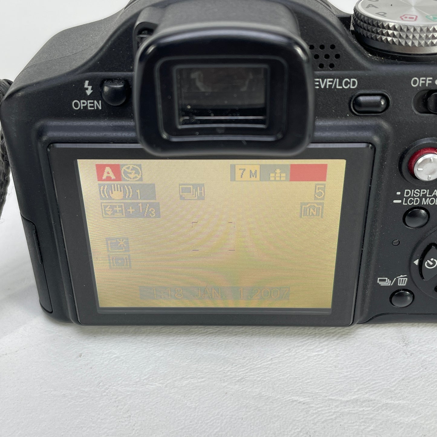 Panasonic Lumix DMC-FZ8 DMC-FZ8 7.2MP Digital Camera