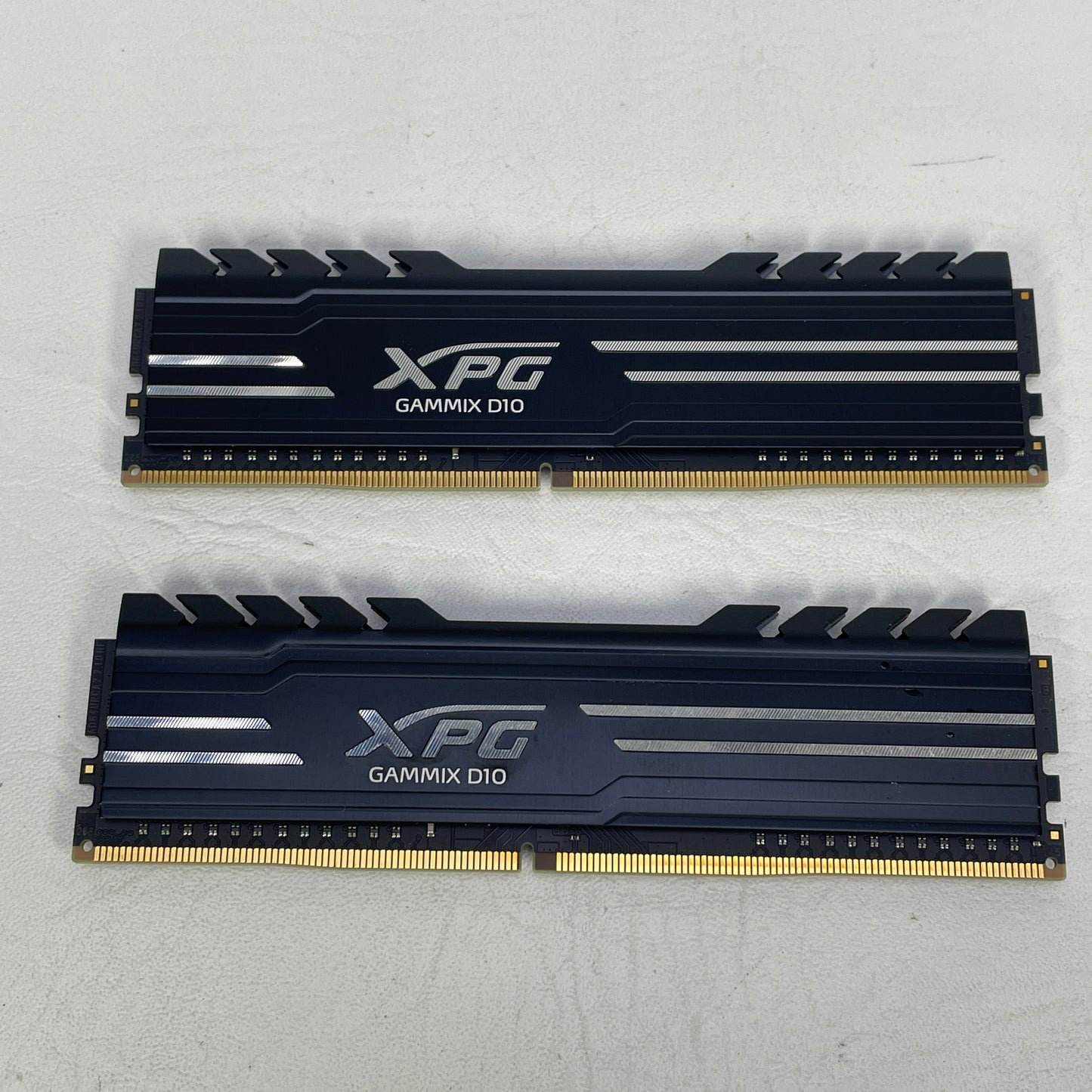XPG GAMMIX D10 16GB (2x8GB) RAM DDR4 3000MHz AX4U300038G16A-BB10