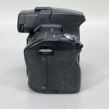 Sony Alpha SLT-A33 14.2 Digital SLT DSLT Camera 19667 Shutter Count