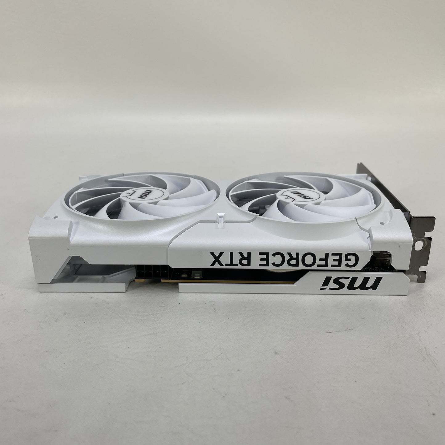 MSI GeForce RTX 5060 8GB GDDR7 Graphics Card VENTUS 2X OC WHITE