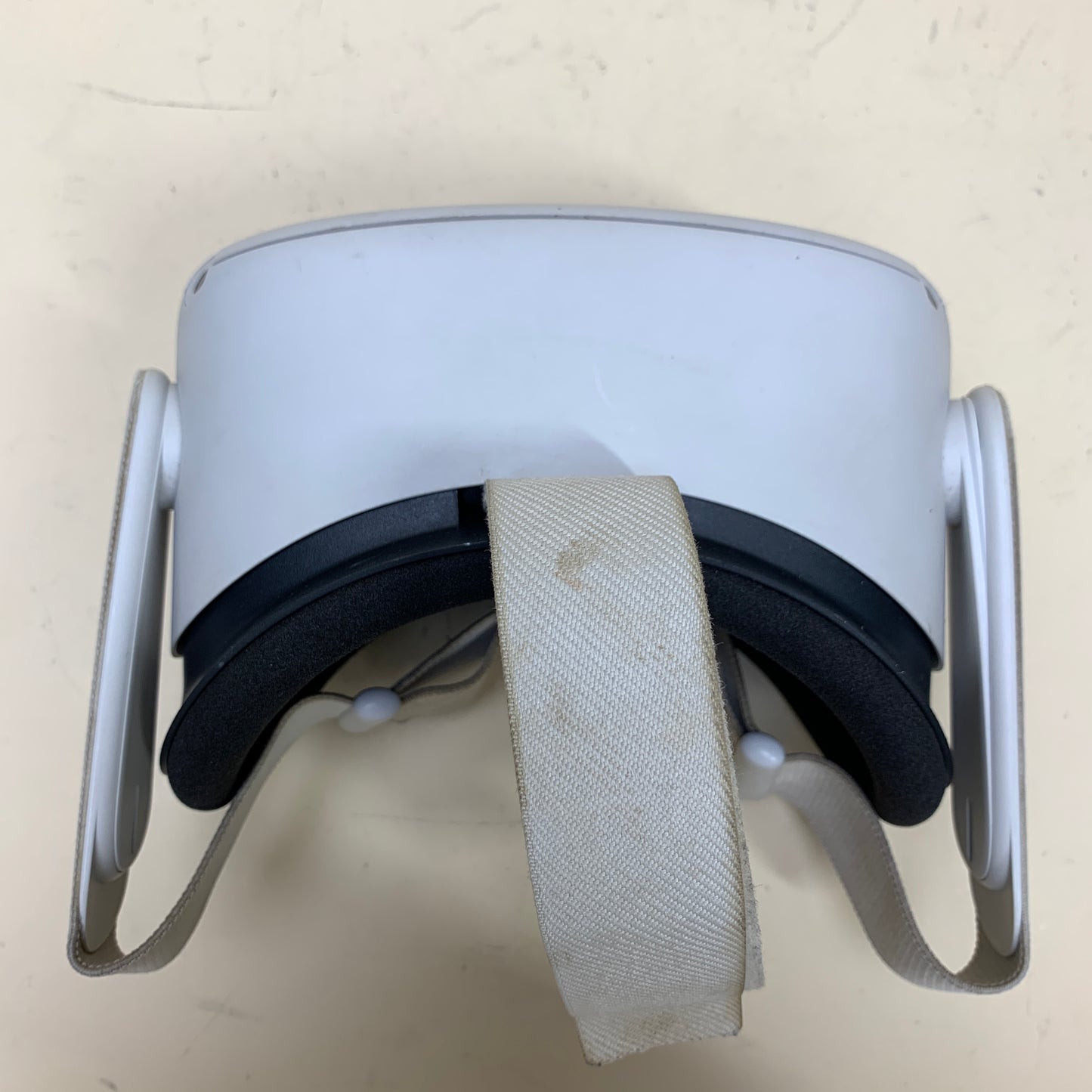 Oculus Quest 2 64GB Virtual Reality Headset KW49CM