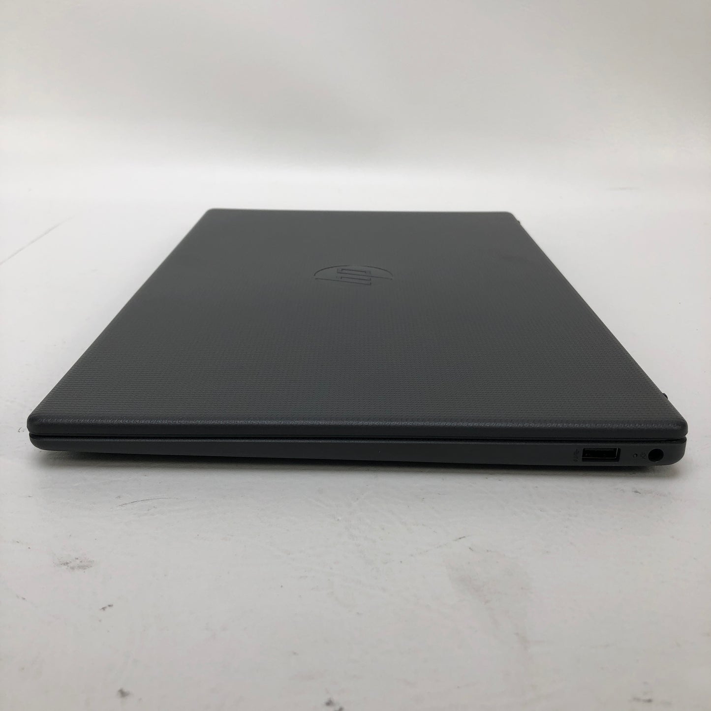 HP Laptop 255 G10 15.6" Ryzen 7 7730U 2.0GHz 32GB RAM 1TB SSD