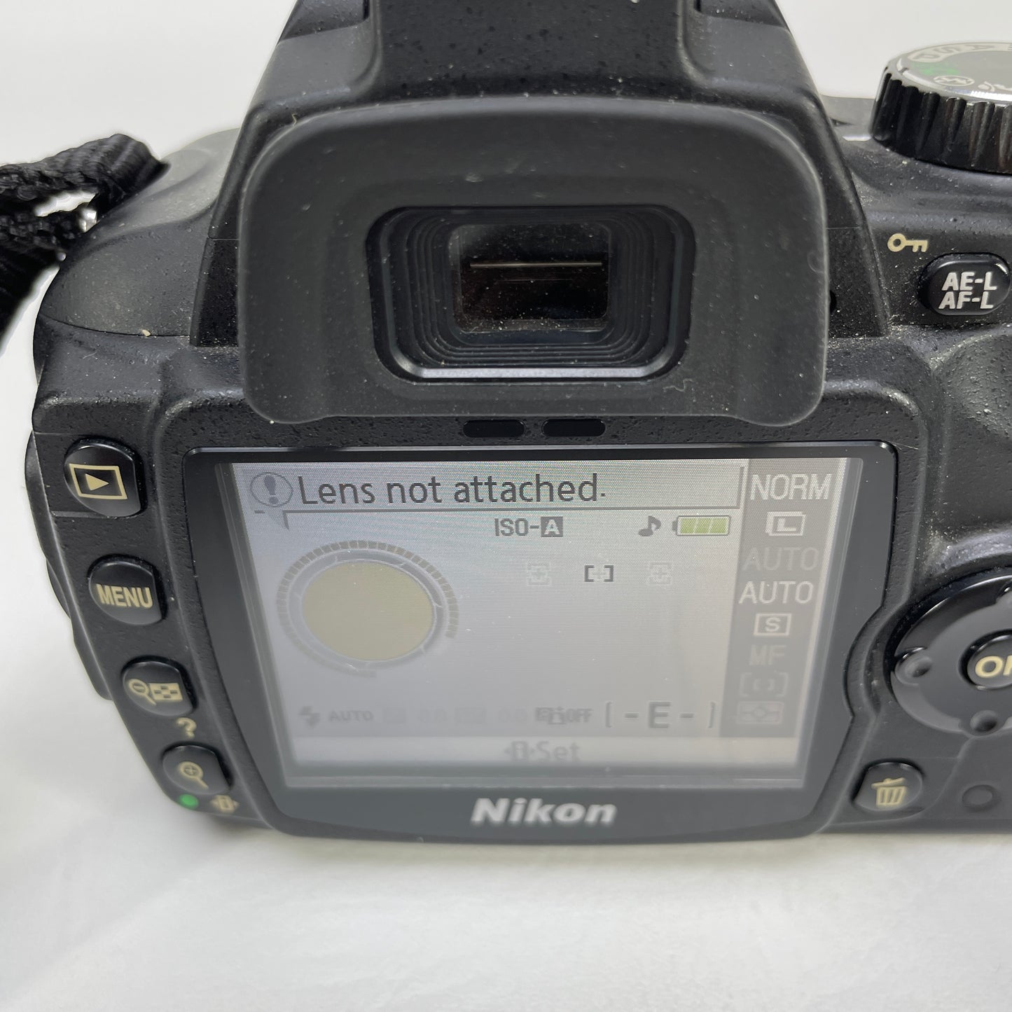 Nikon D60 10.2MP DSLR Camera