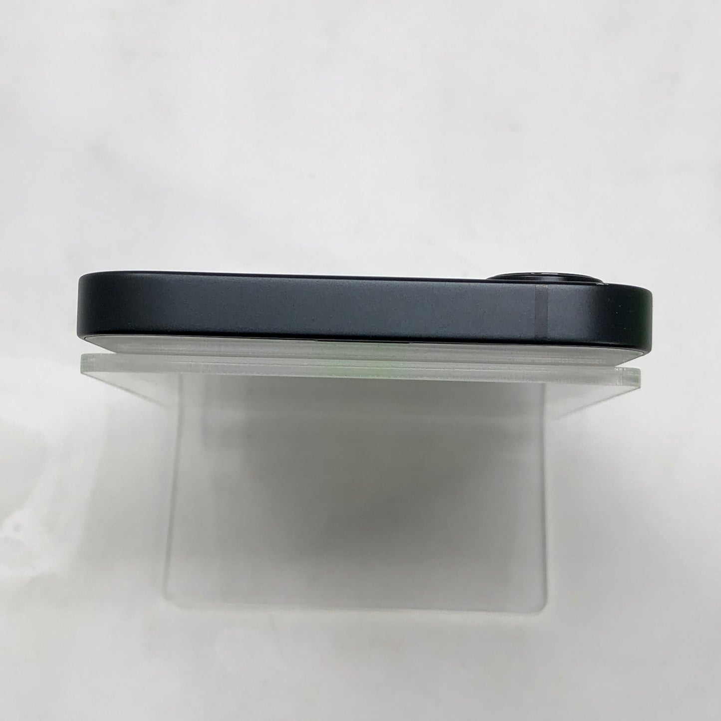 T-Mobile Apple iPhone 16e 128GB Black MD0D4LL/A