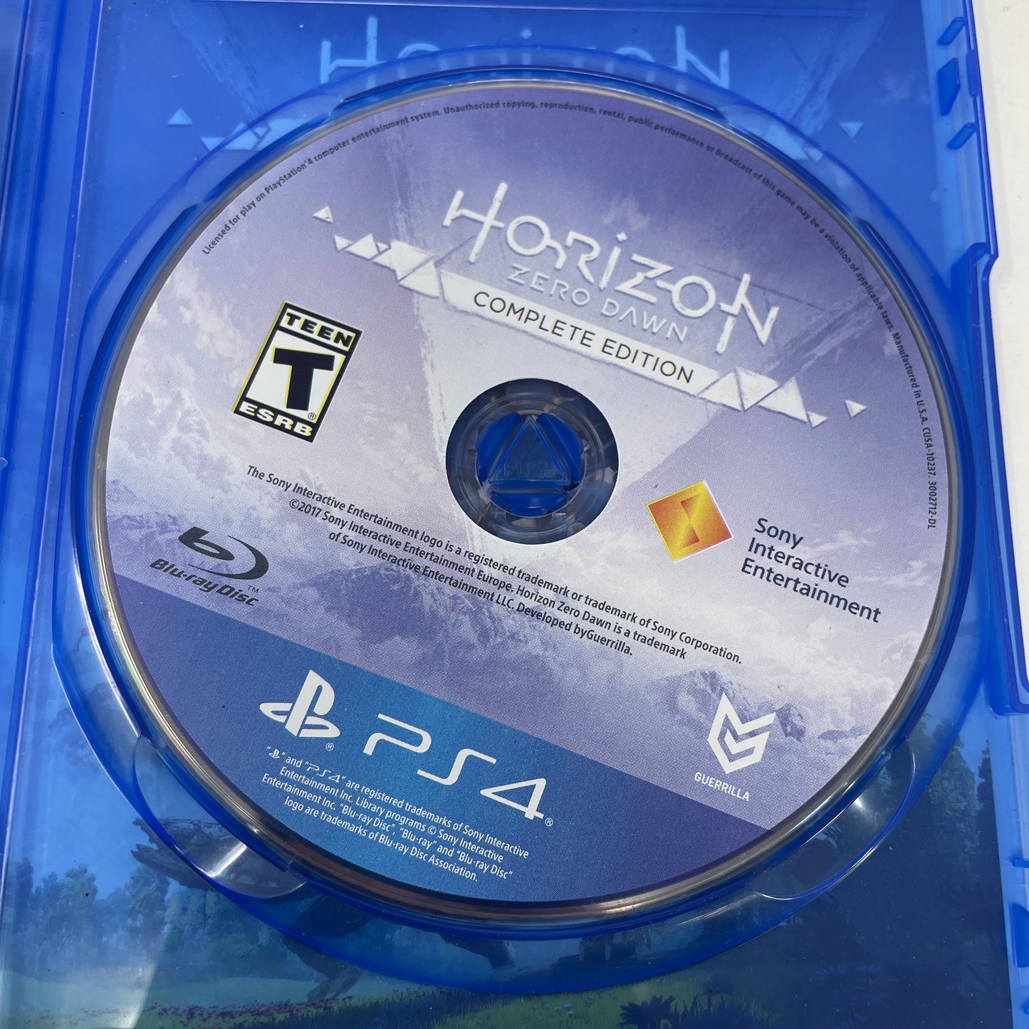 Horizon Zero Dawn [Complete Edition] (Sony PlayStation 4 PS4, 2017)