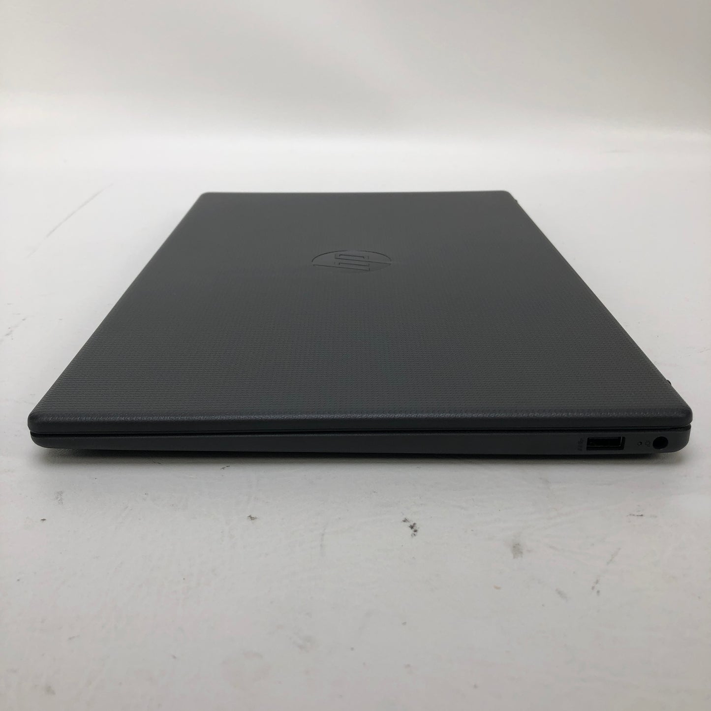 HP Laptop 255 G10 15.6" Ryzen 7 7730U 2.0GHz 32GB RAM 1TB SSD