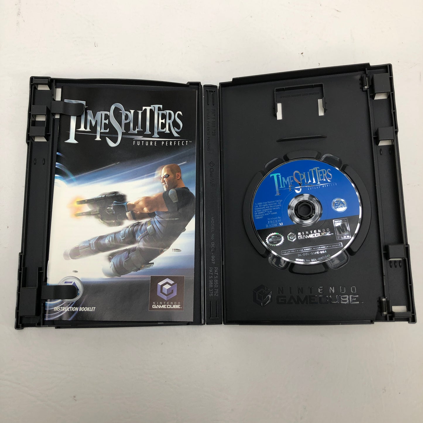 Time Splitters Future Perfect (Nintendo GameCube, 2005)