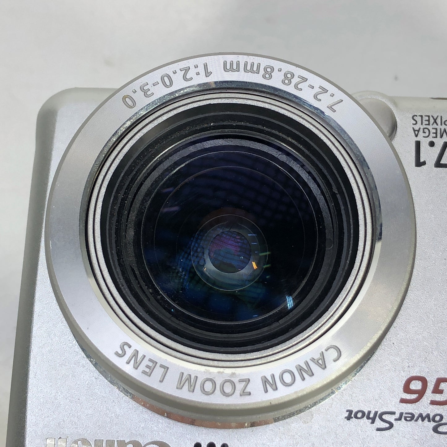 Canon PowerShot G6 7.1MP Compact Digital Camera