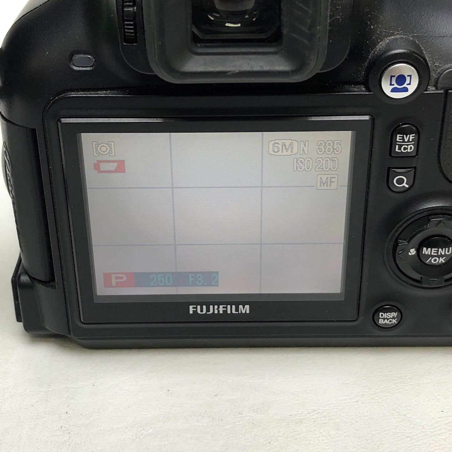 Fujifilm FinePix S6000fd 6.3MP Digital Camera