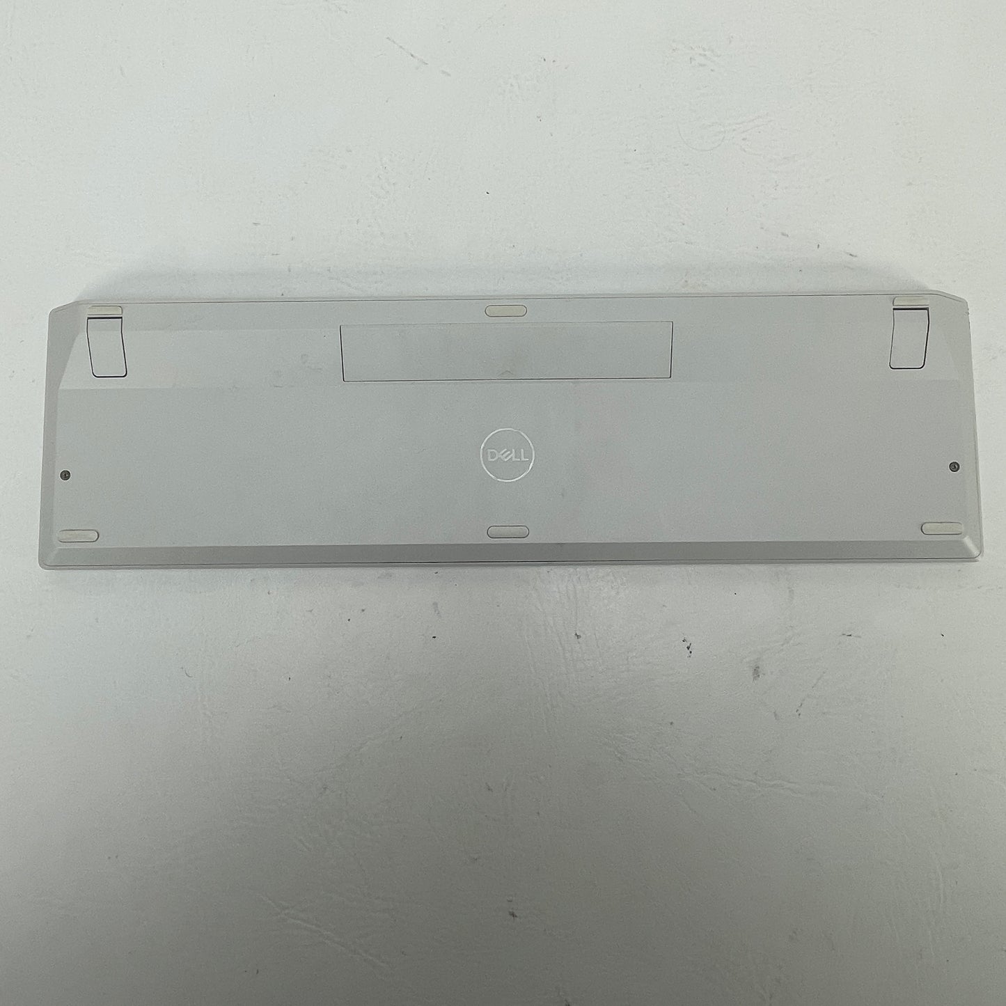 Small Crack Dell Inspiron 5400 24" AIO i5-1135G7 8GB RAM 512GB NVMe w/Power Cord