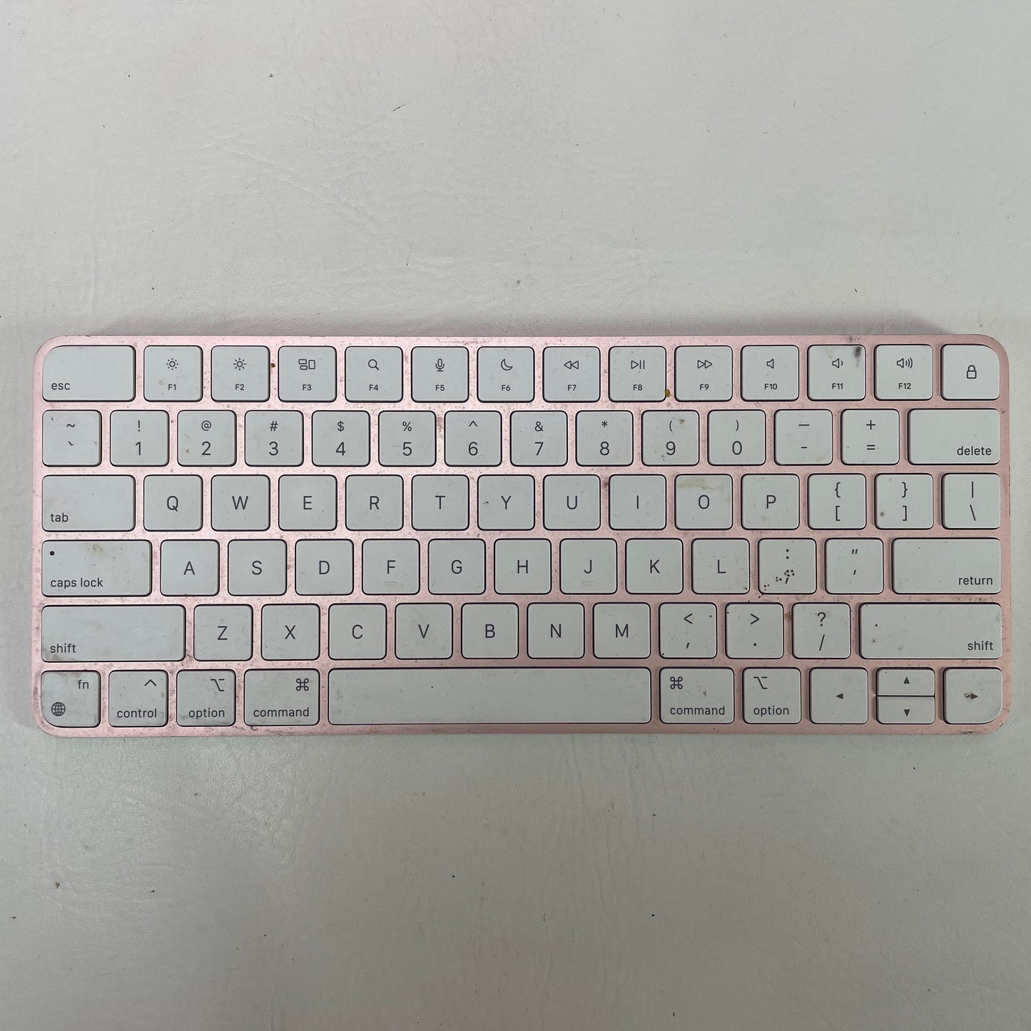 2021 Apple iMac 24" M1 3.2GHz 8GB RAM 256GB SSD Silver A2439 No Power Cord