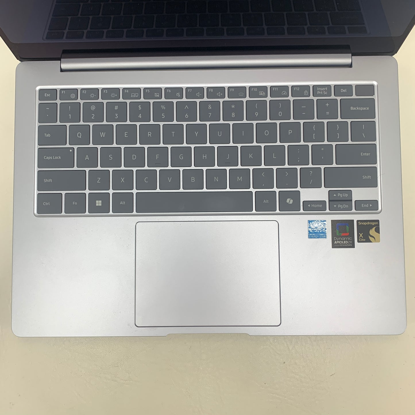 Samsung Galaxy Book4 Edge NP940XMA 14" Qualcomm 8CX GenX 12 Core 3.4GHz 16GB RAM 512 SSD