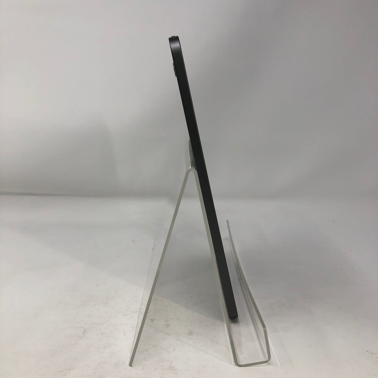 WiFi Only Apple iPad Mini 6th Gen 64GB Space Gray MK7M3LL/A
