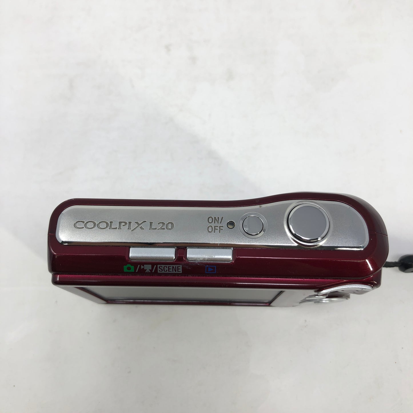 Nikon Coolpix L20 10.0 MP Red Compact Digital Camera 