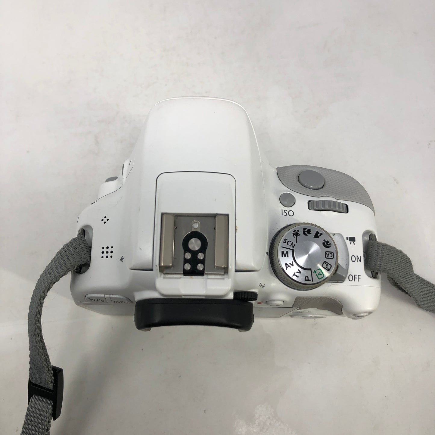 Canon EOS Rebel SL1 18.0MP Digital SLR DSLR Camera