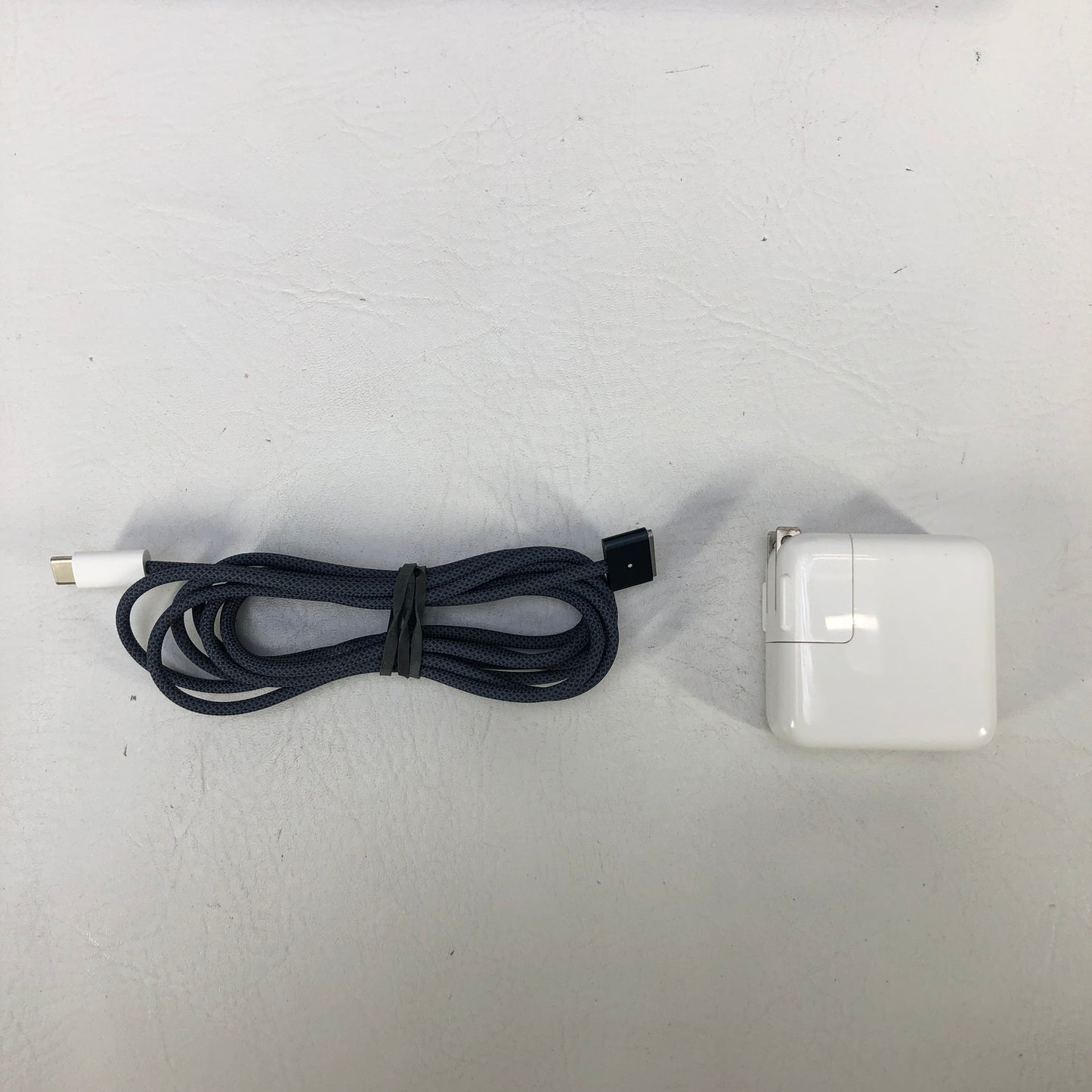 2024 Apple MacBook Air 13.6" M3 8C GPU 4.0GHz 8GB RAM 256GB SSD MRXV3LL/A
