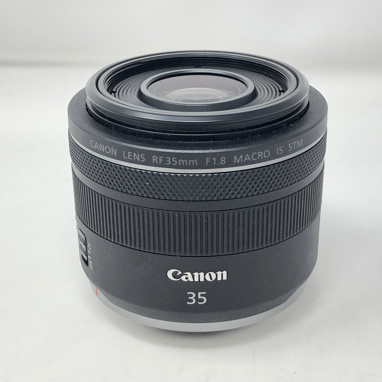 Canon RF 35mm f/1.8 Macro IS STM Prime Lens