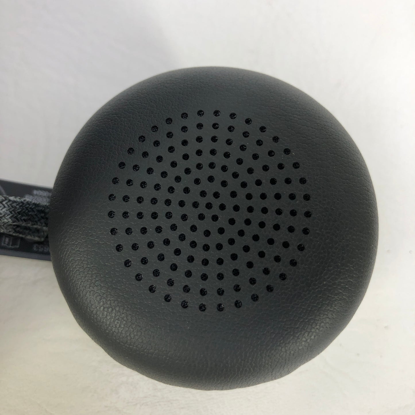 Logitech Zone Wireless Noise-Cancelling On-Ear Headset Gray 981-000853
