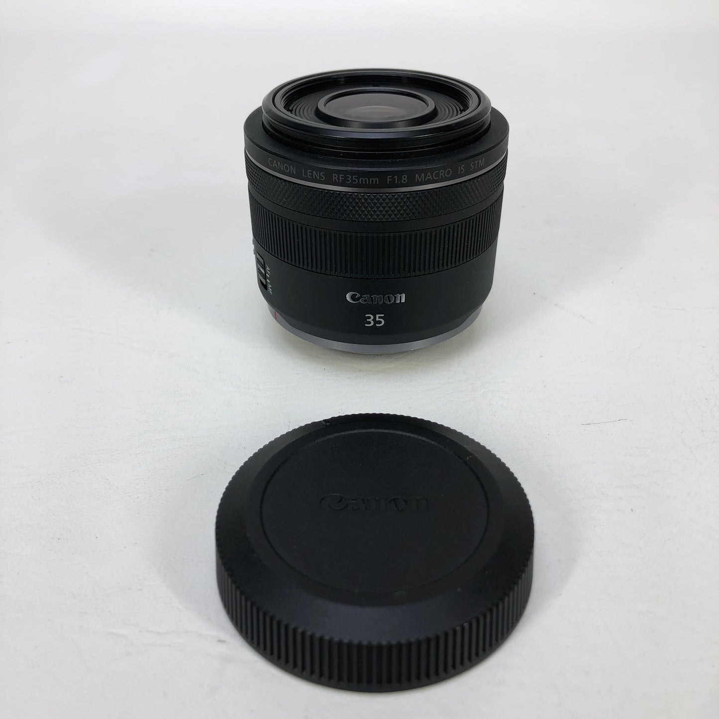 Canon RF 35mm F1.8 Macro IS STM Prime Lens