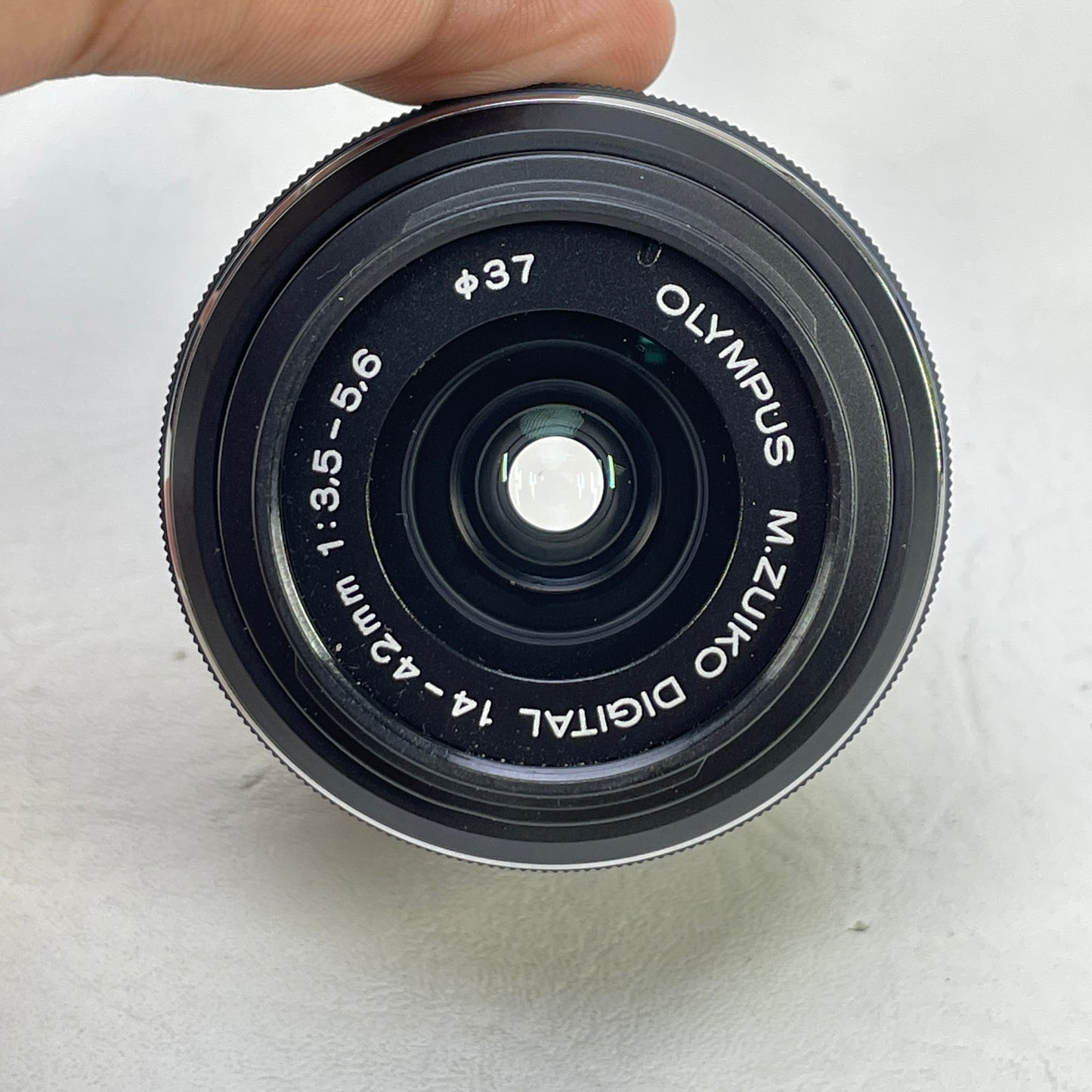 Olympus M.Zuiko Digital Lens 14-42mm f/3.5-5.6 II R For MFT-Micro Four Thirds