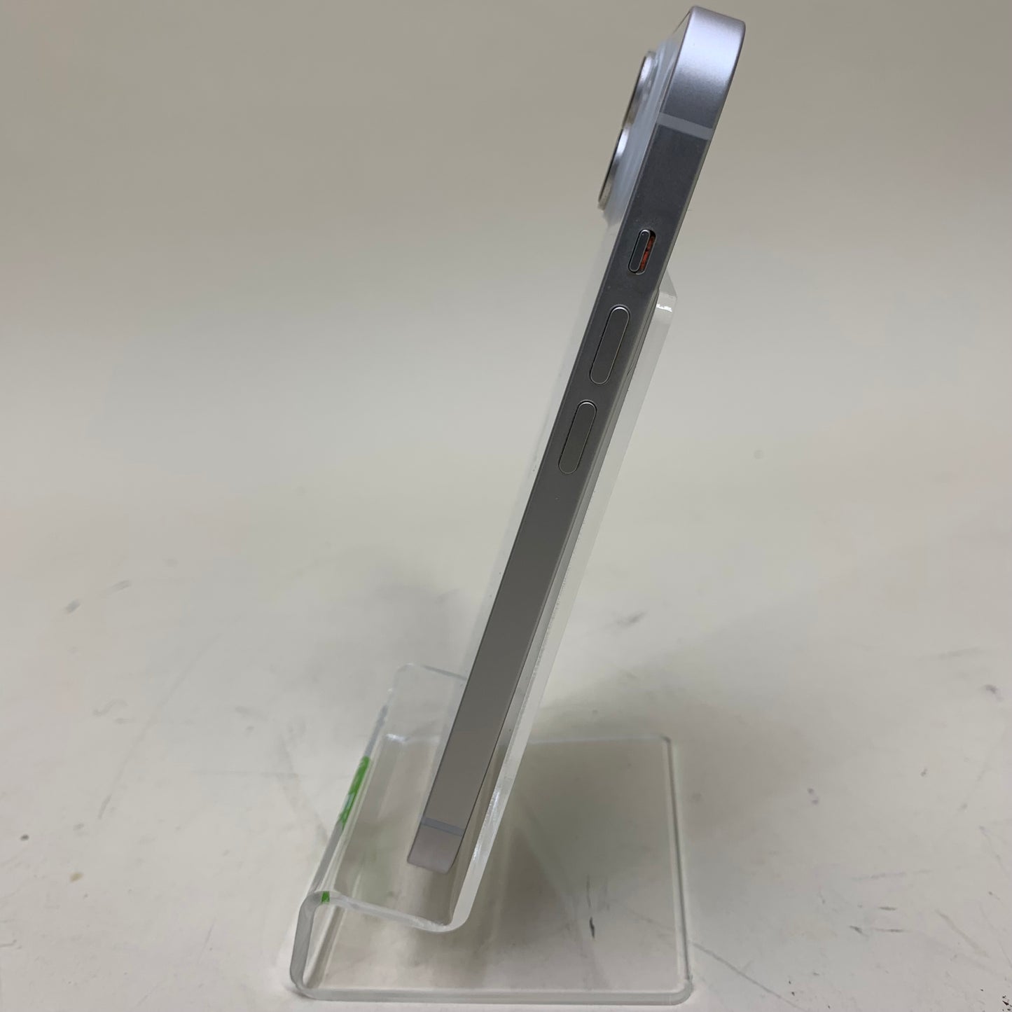 Unlocked Apple iPhone 14 eSIM 128GB 17.5.1 STARLIGHT A2649